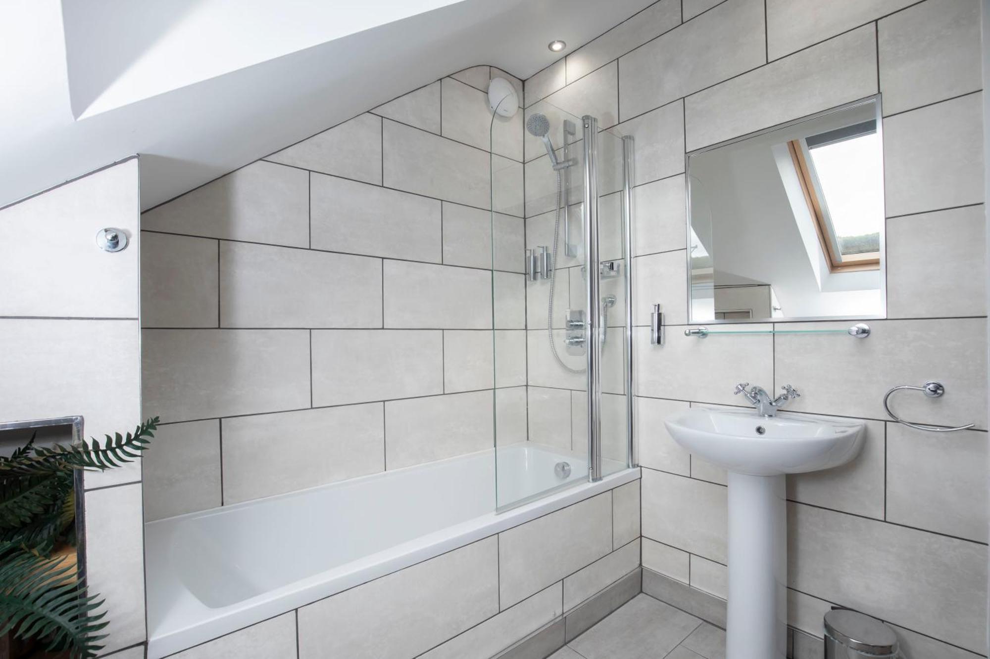 Stable Lodge - Boutique Bed & Breakfast Shurdington Buitenkant foto