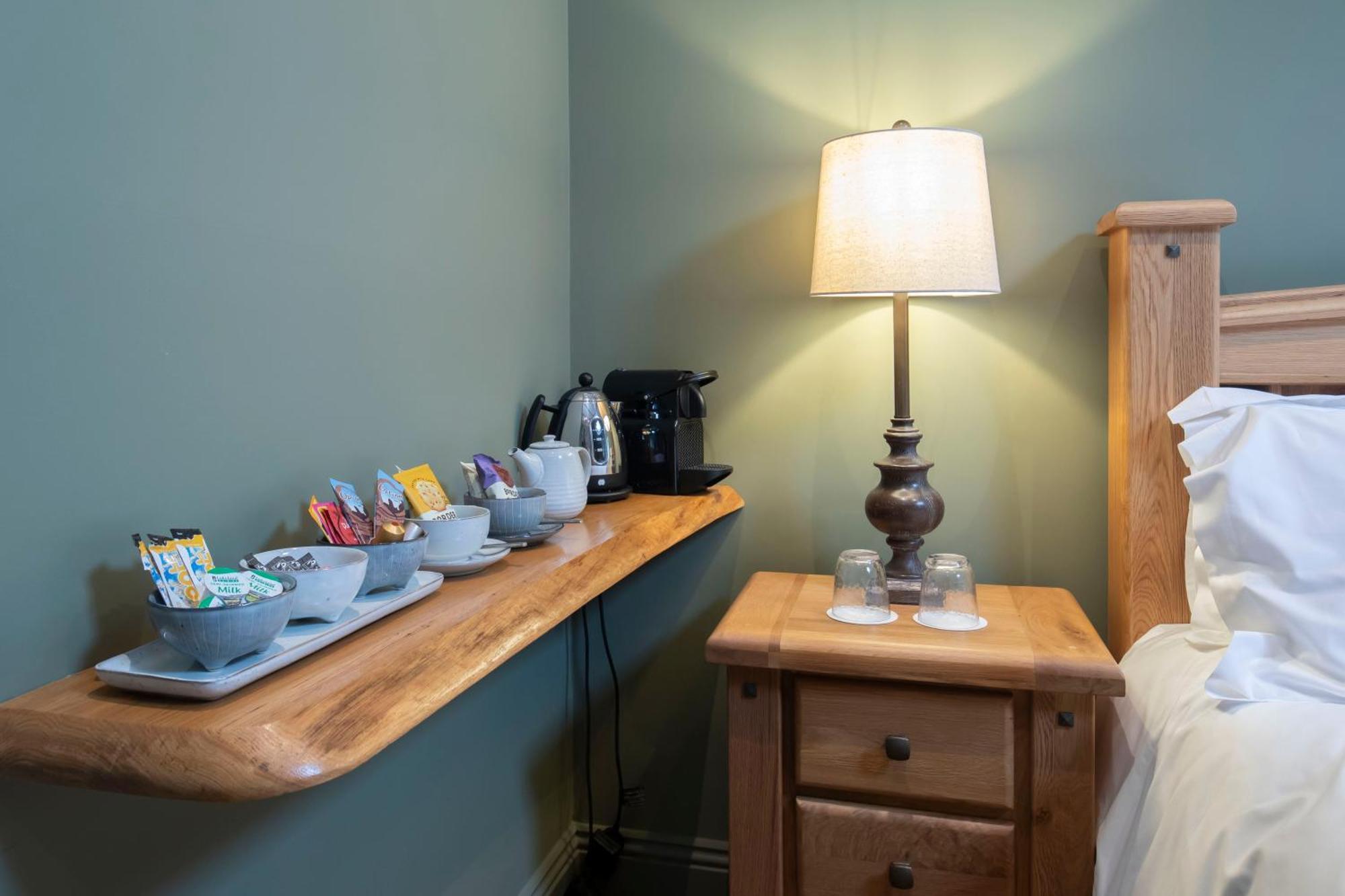 Stable Lodge - Boutique Bed & Breakfast Shurdington Buitenkant foto